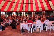 Assemblia Geral Extraordinria do APUBH - Praa de Servios da UFMG